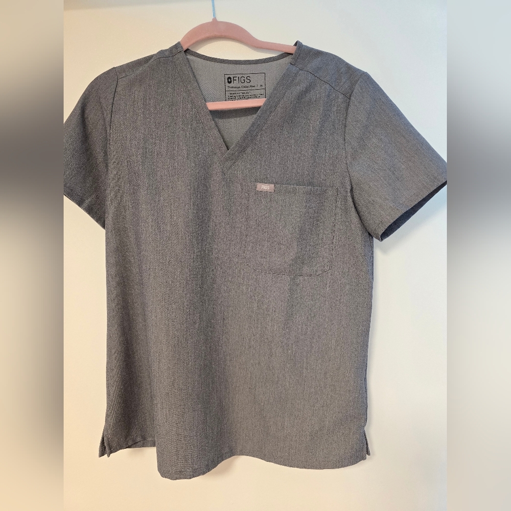 FIGS scrub top